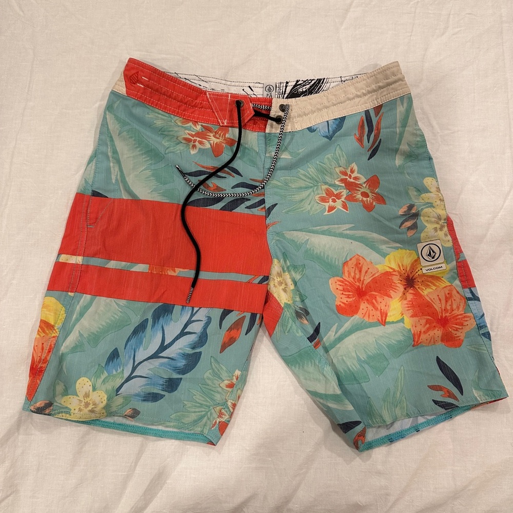Volcom Slingers Board Shorts - Floral, Size 31